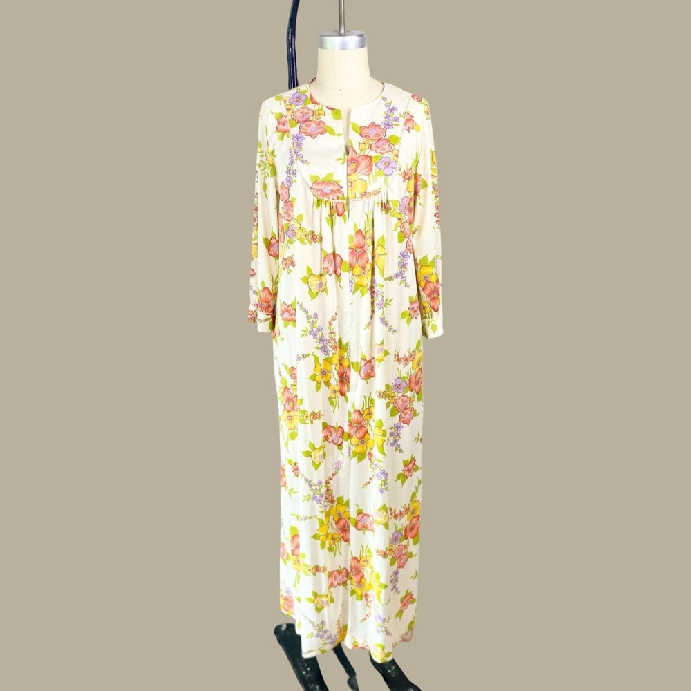 1970s Floral Caftan,‎ Cream Cottagecore House Coat, Size M/L